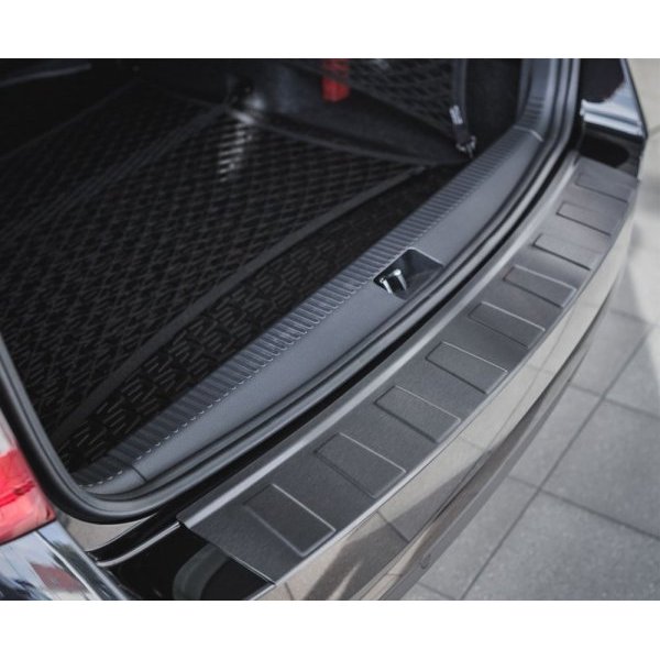 Seuil de Protection de Pare Choc / Coffre Sur Mesure en Alu Pour Hyundai Elantra 5 (V) 4-portes 2010-2015 Noir Brossé